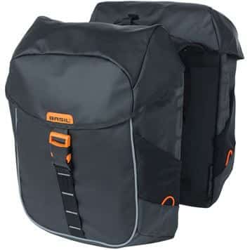 Basil fietstas dubbel Miles Tarpaulin zwart oranje 34L